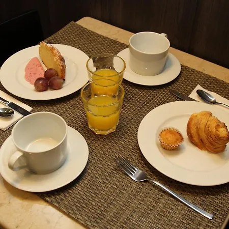 Castilho House Cais Bed & Breakfast